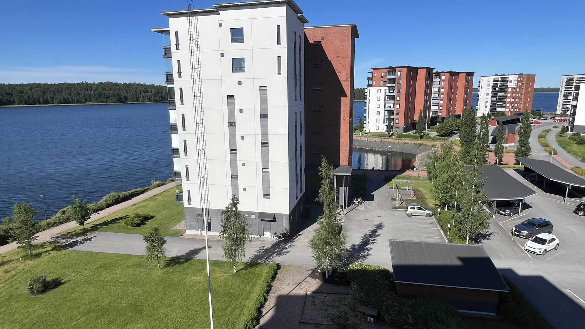 Laivastokatu 8, Pallo-Tyysterniemi, Lappeenranta