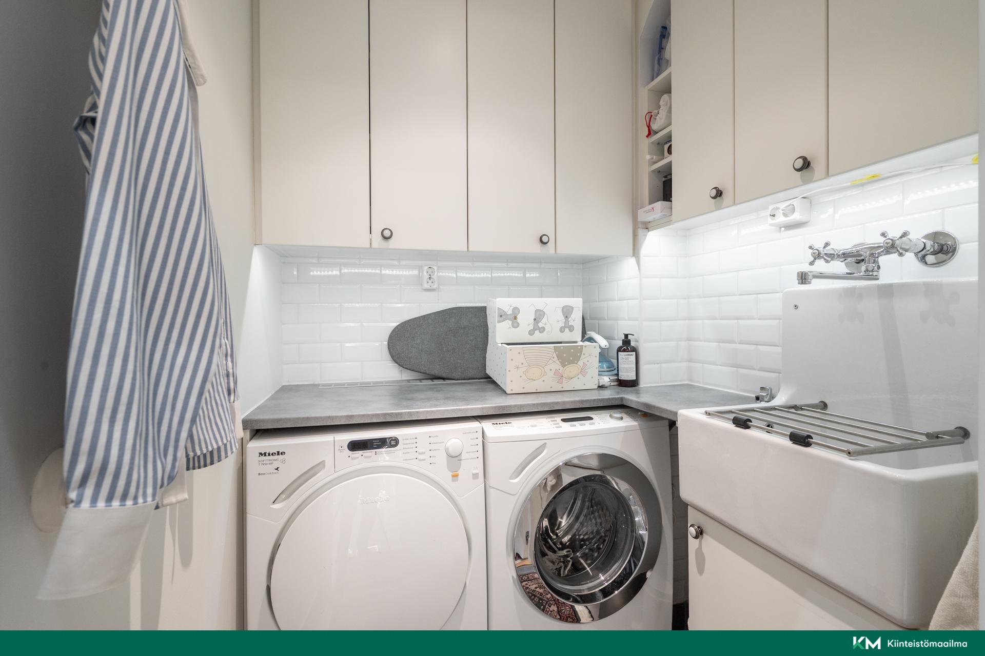 Laivastokatu 4, Katajanokka, Helsinki