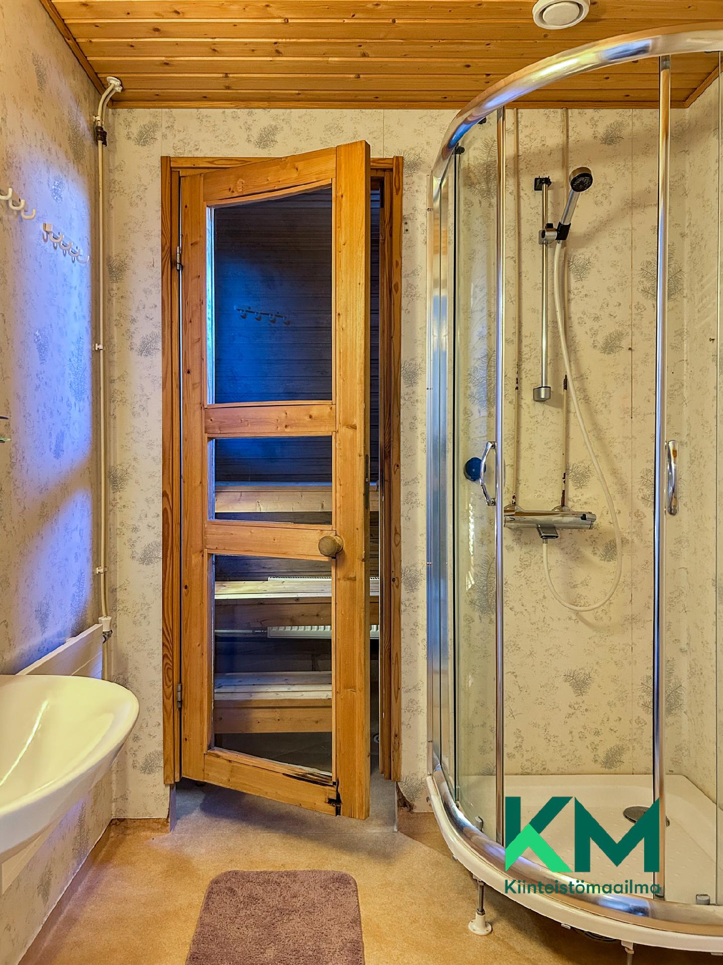 huoneistossa on oma sauna