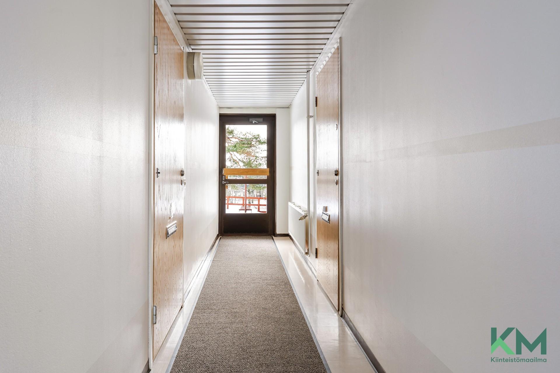 Taloyhtiön käytävä