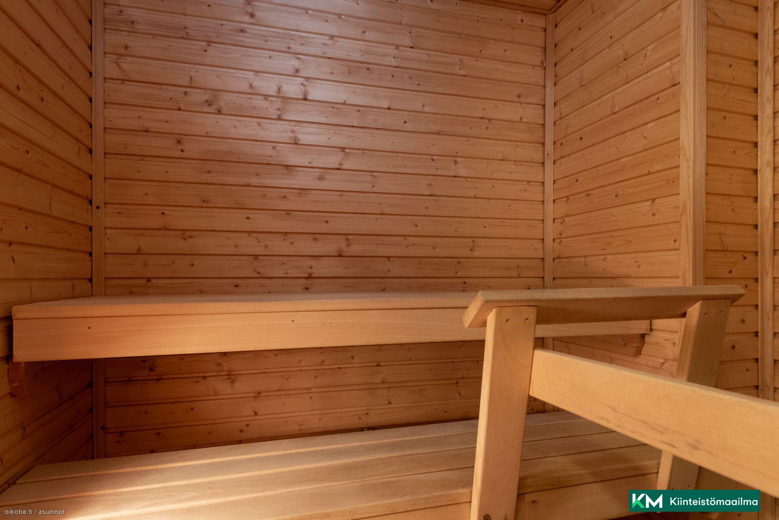 Jatulikivenkatu 8, Maikkula, Oulu