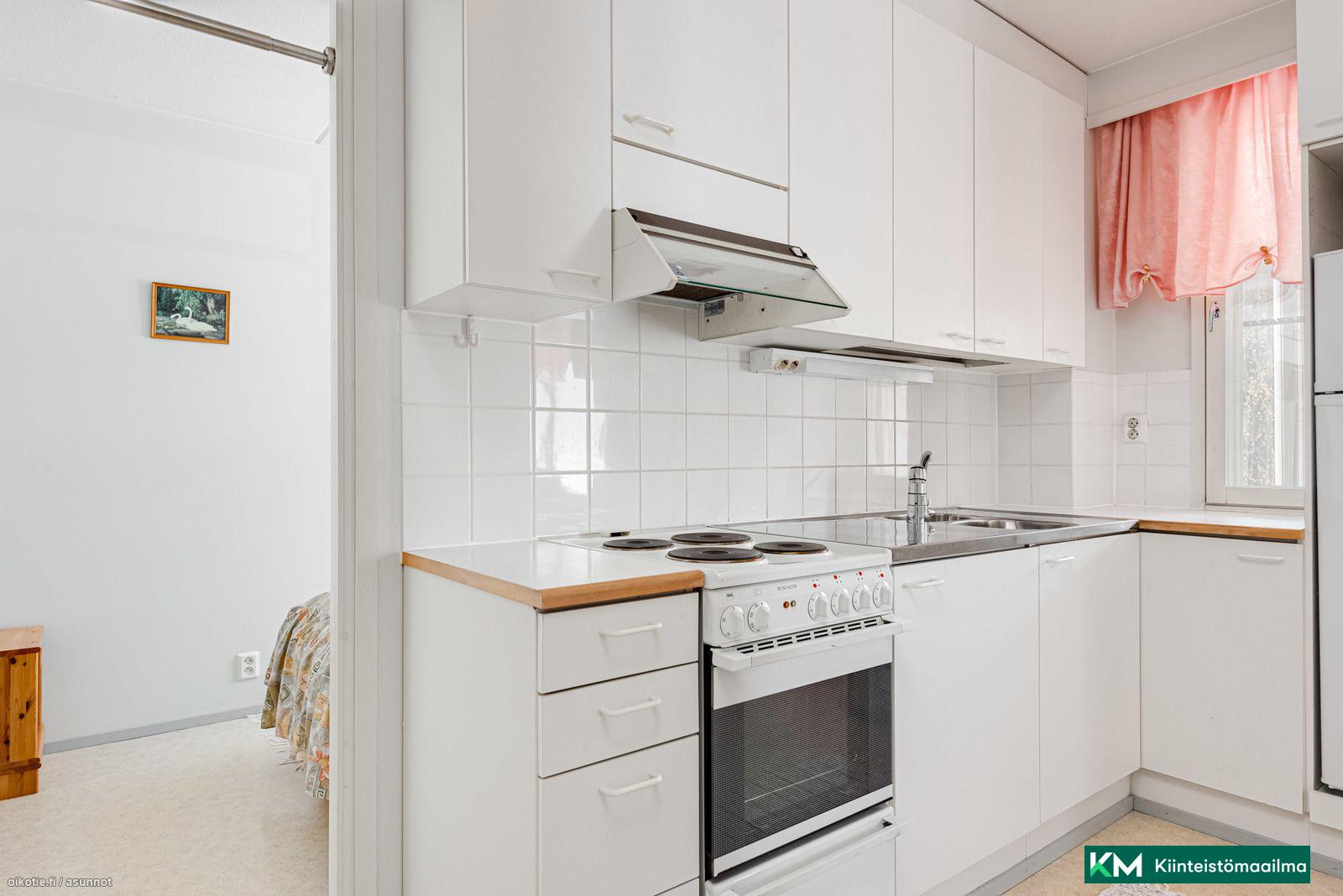 Jatulikivenkatu 8, Maikkula, Oulu