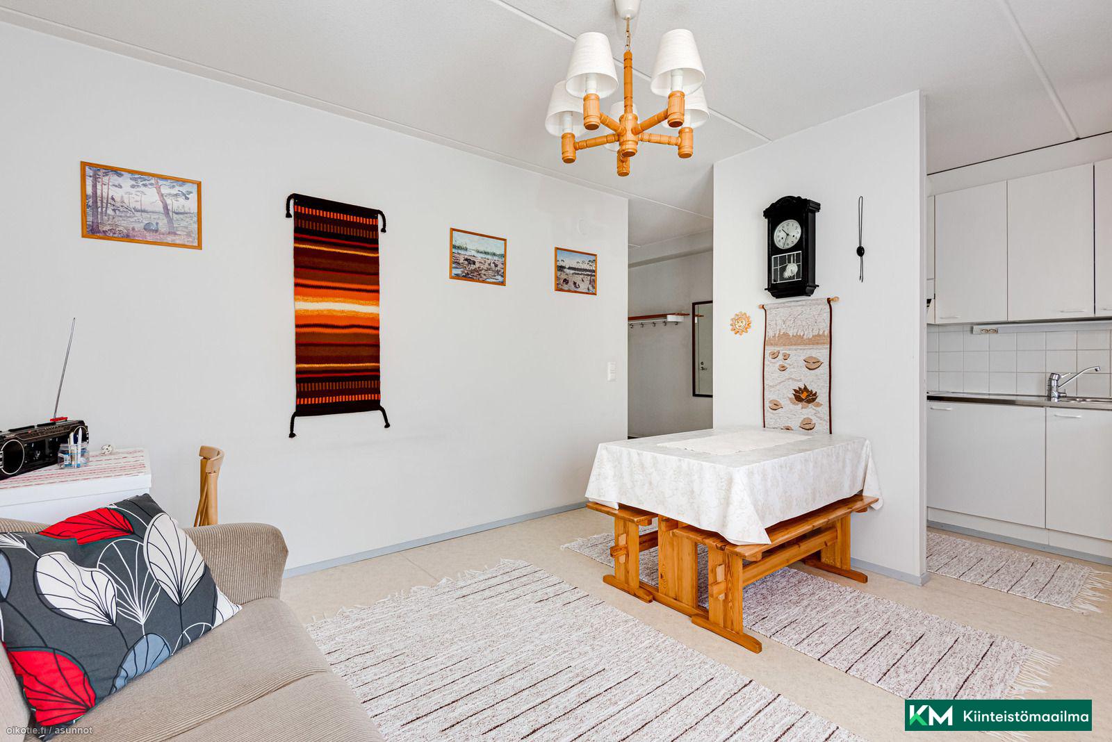 Jatulikivenkatu 8, Maikkula, Oulu