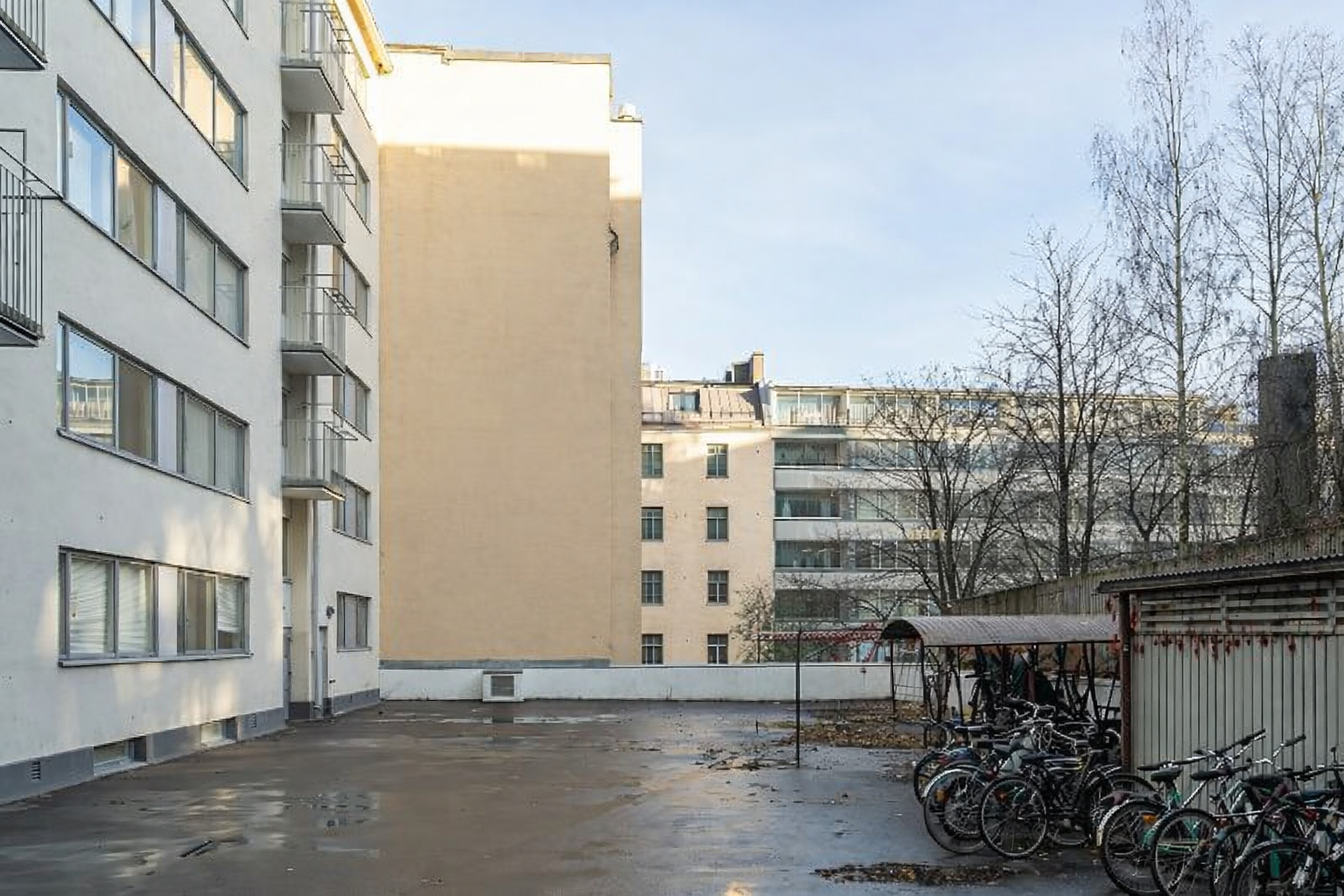 Rauhaisa sisäpiha