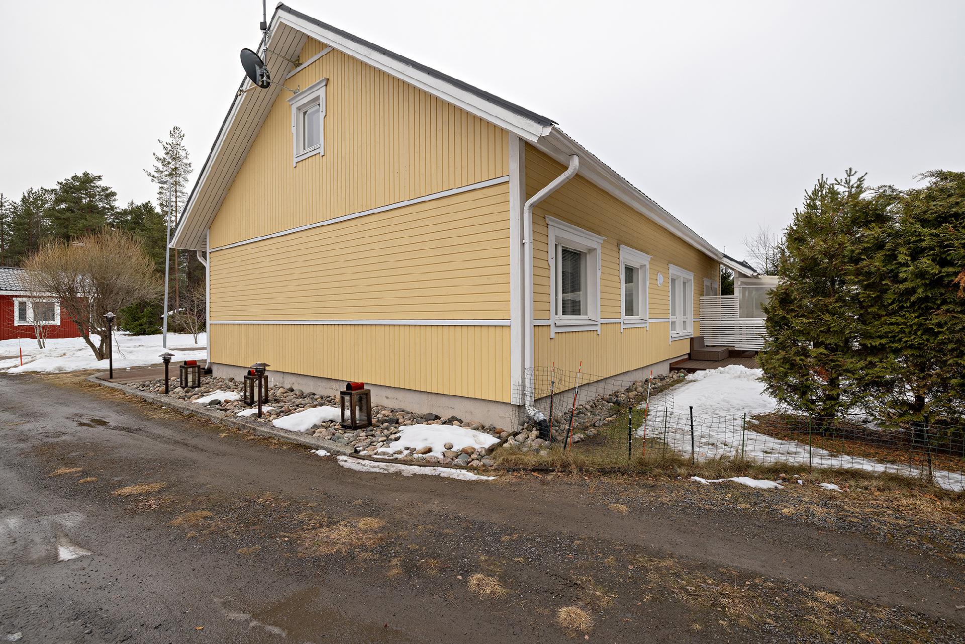 Nalkintie 11, Haukipudas, Oulu