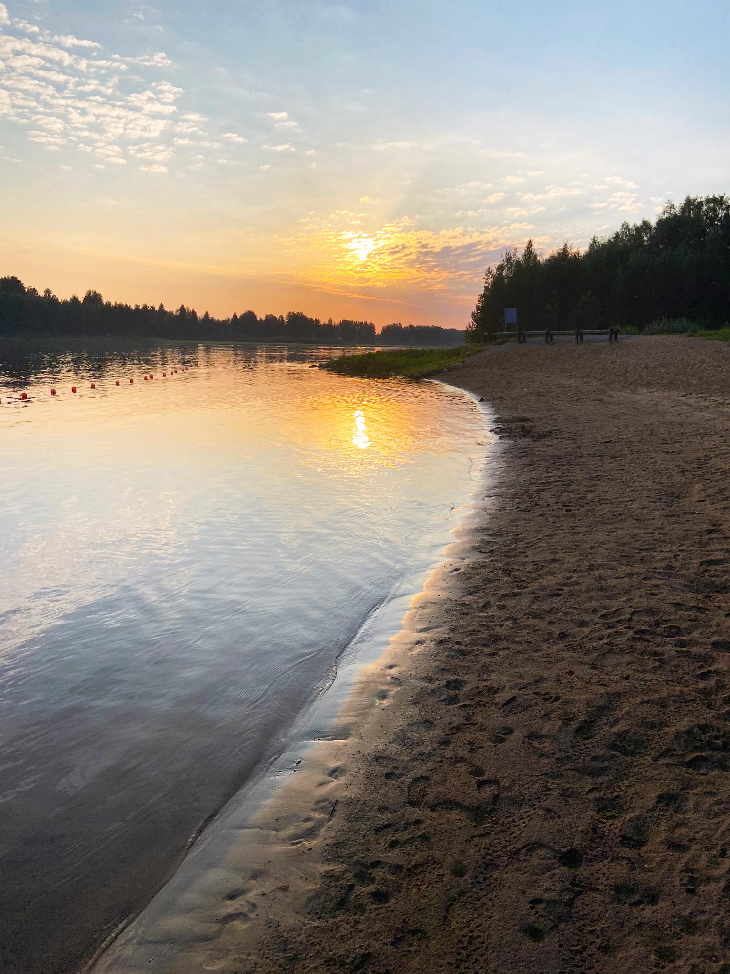 Asiakkaan ottamia kuvia rannasta