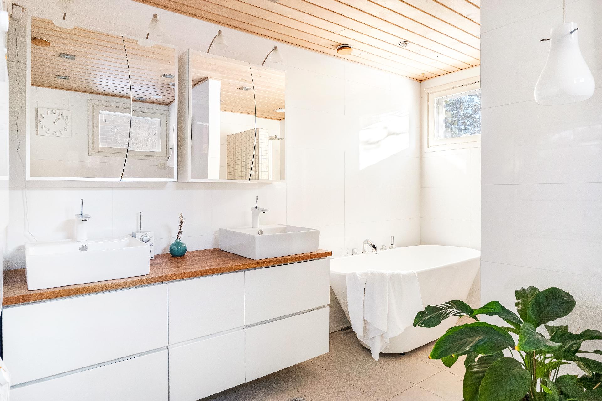 Bronrinne 1, Bro, Kirkkonummi