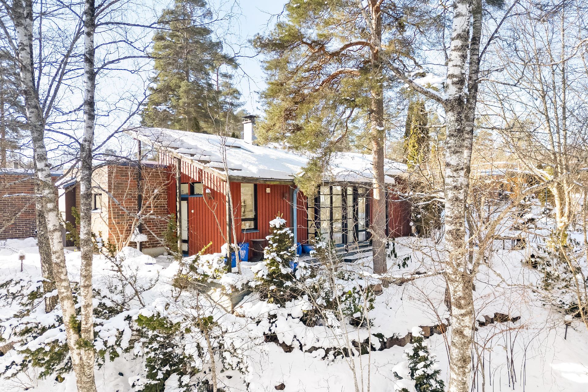 Bronrinne 1, Bro, Kirkkonummi