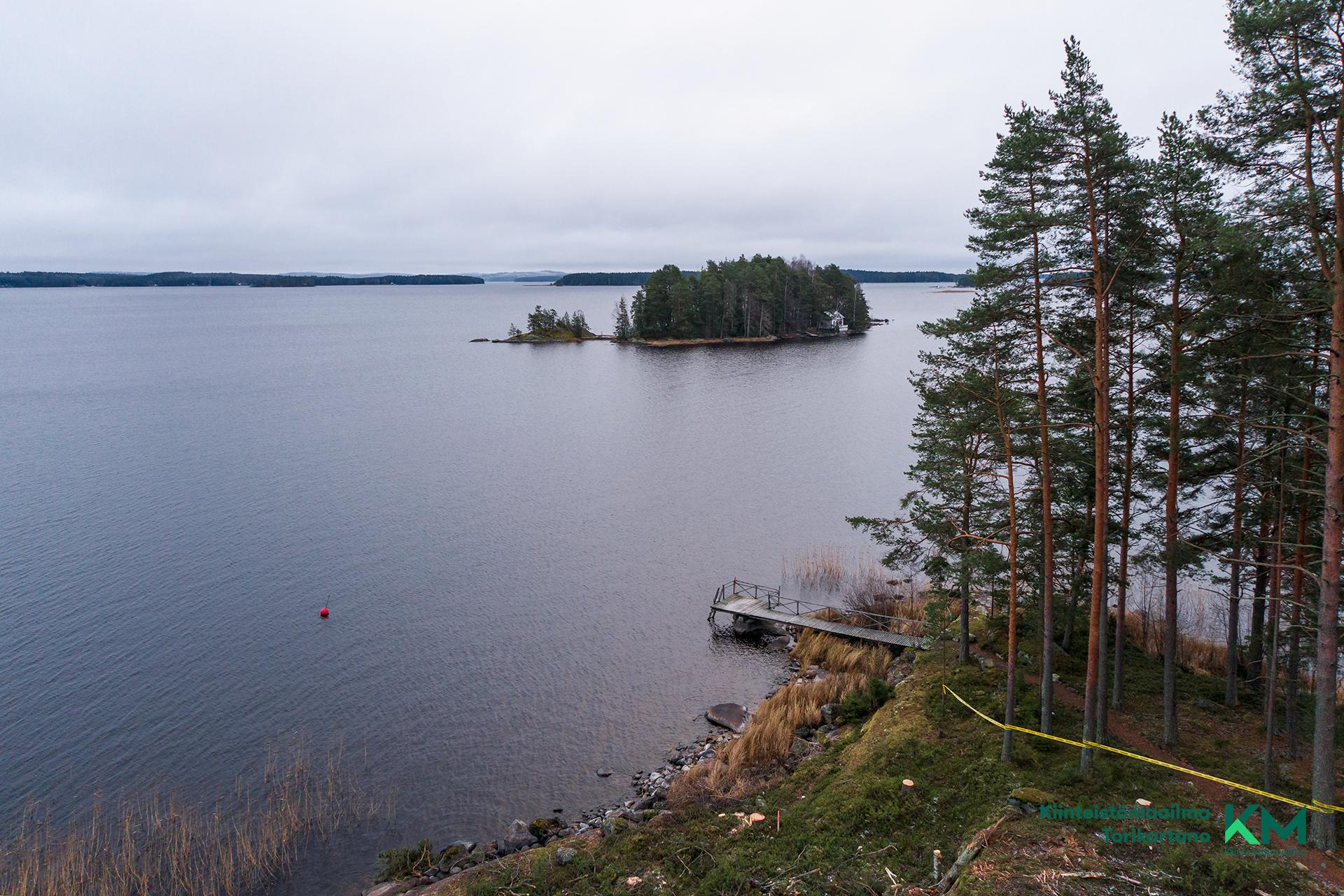 asukkaiden käytössä oma niemi - harvinaisuus