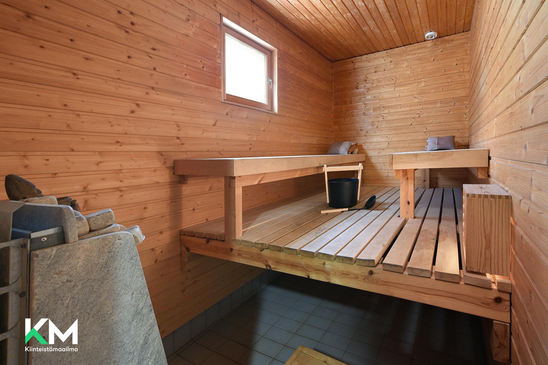 Sauna.