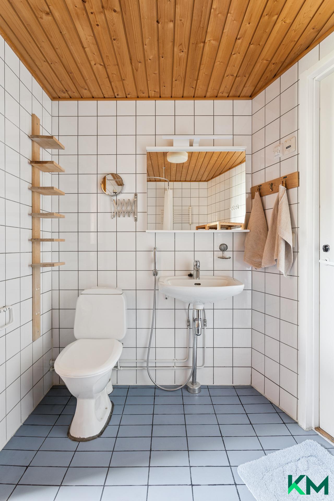 Hiittistenkuja 5, Pikku-Huopalahti, Helsinki