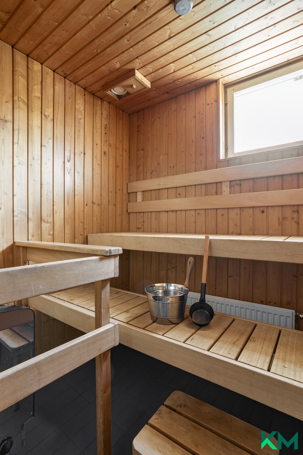 Hiittistenkuja 5, Pikku-Huopalahti, Helsinki