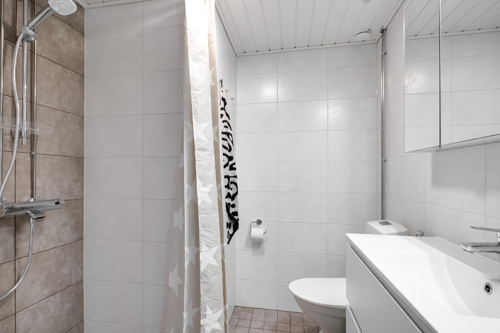 Kylpyhuone remontoitu 2023