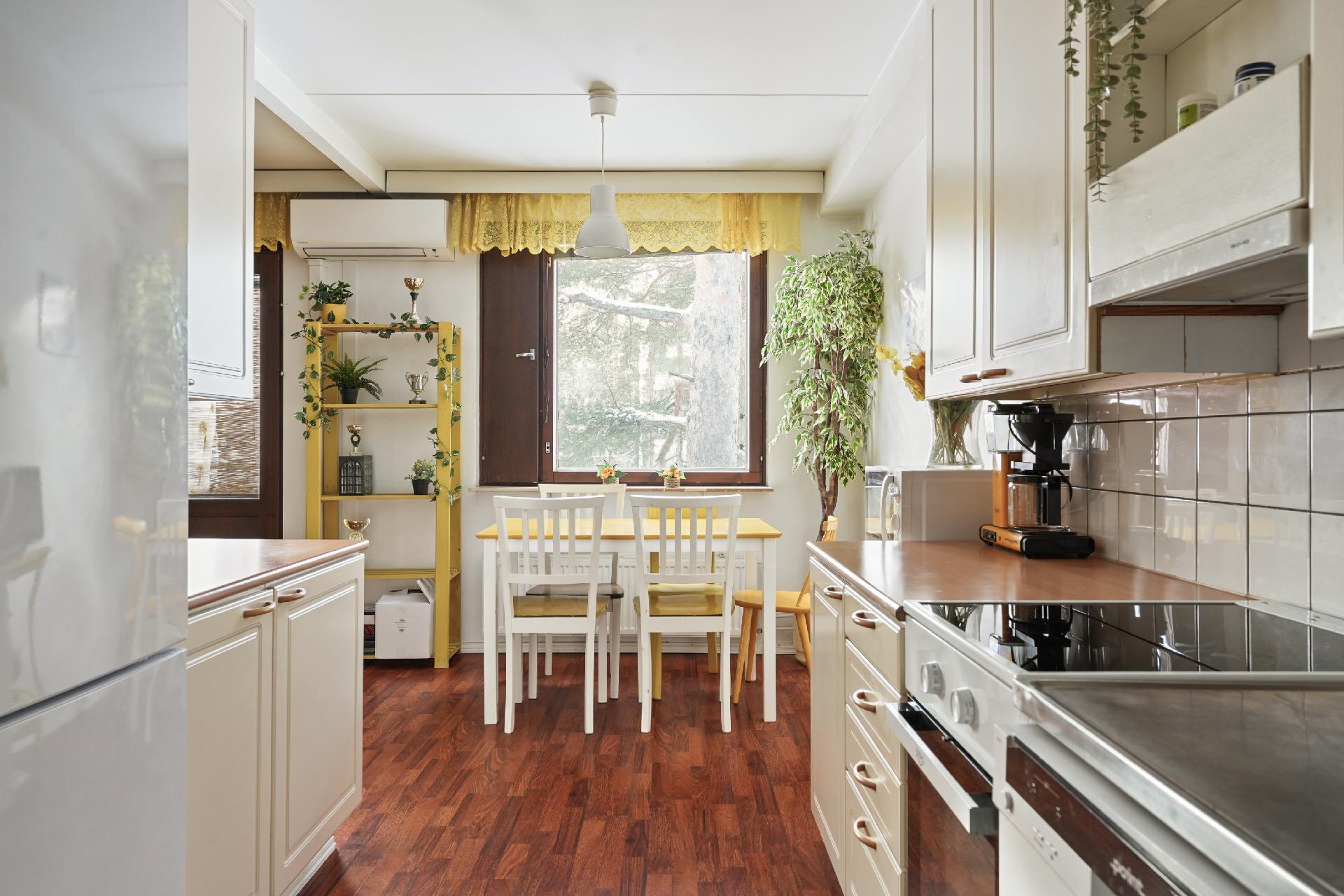 Viertolantie 11, Uramo, Riihimäki