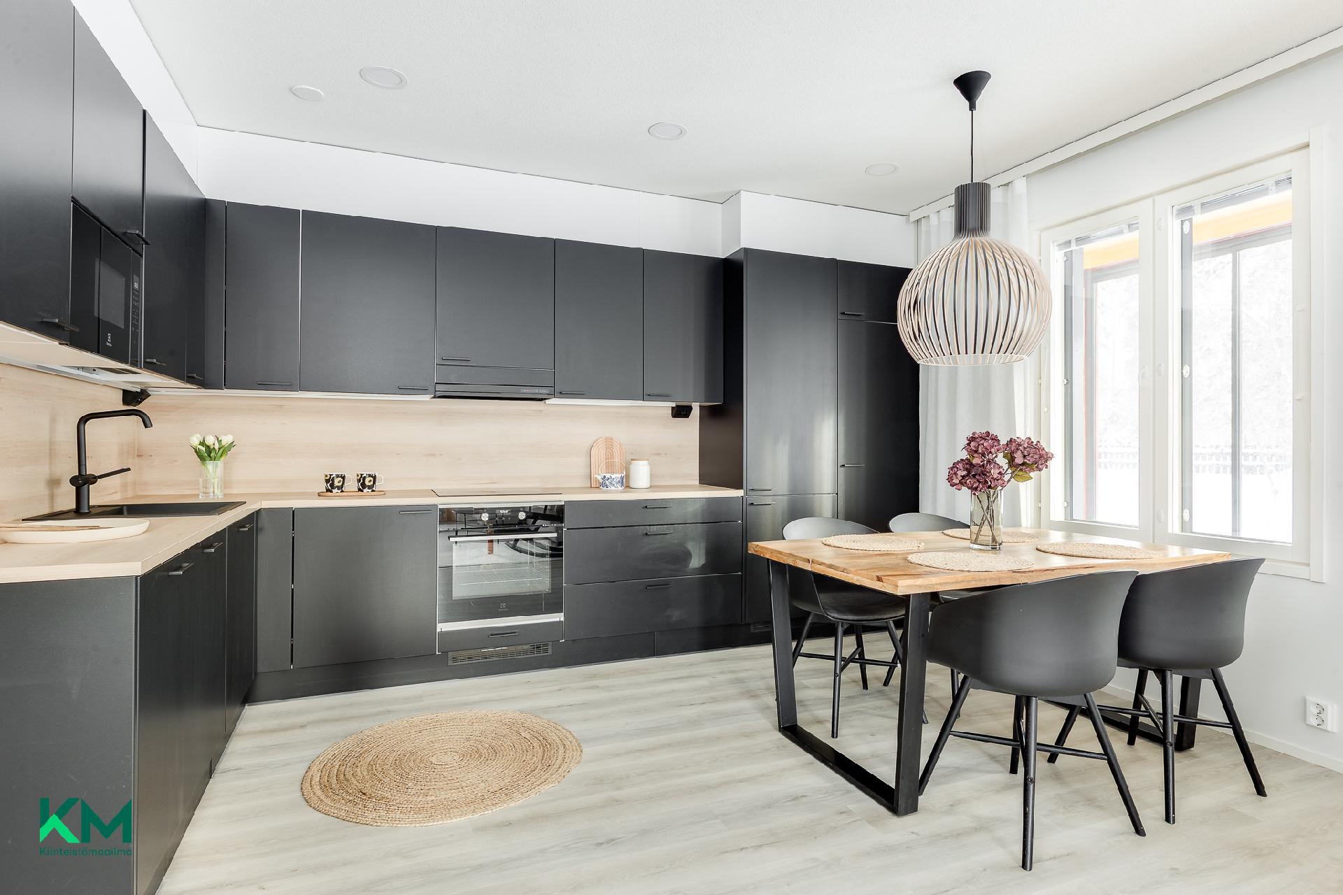 Morttelitie 4, Korvenkylä, Oulu