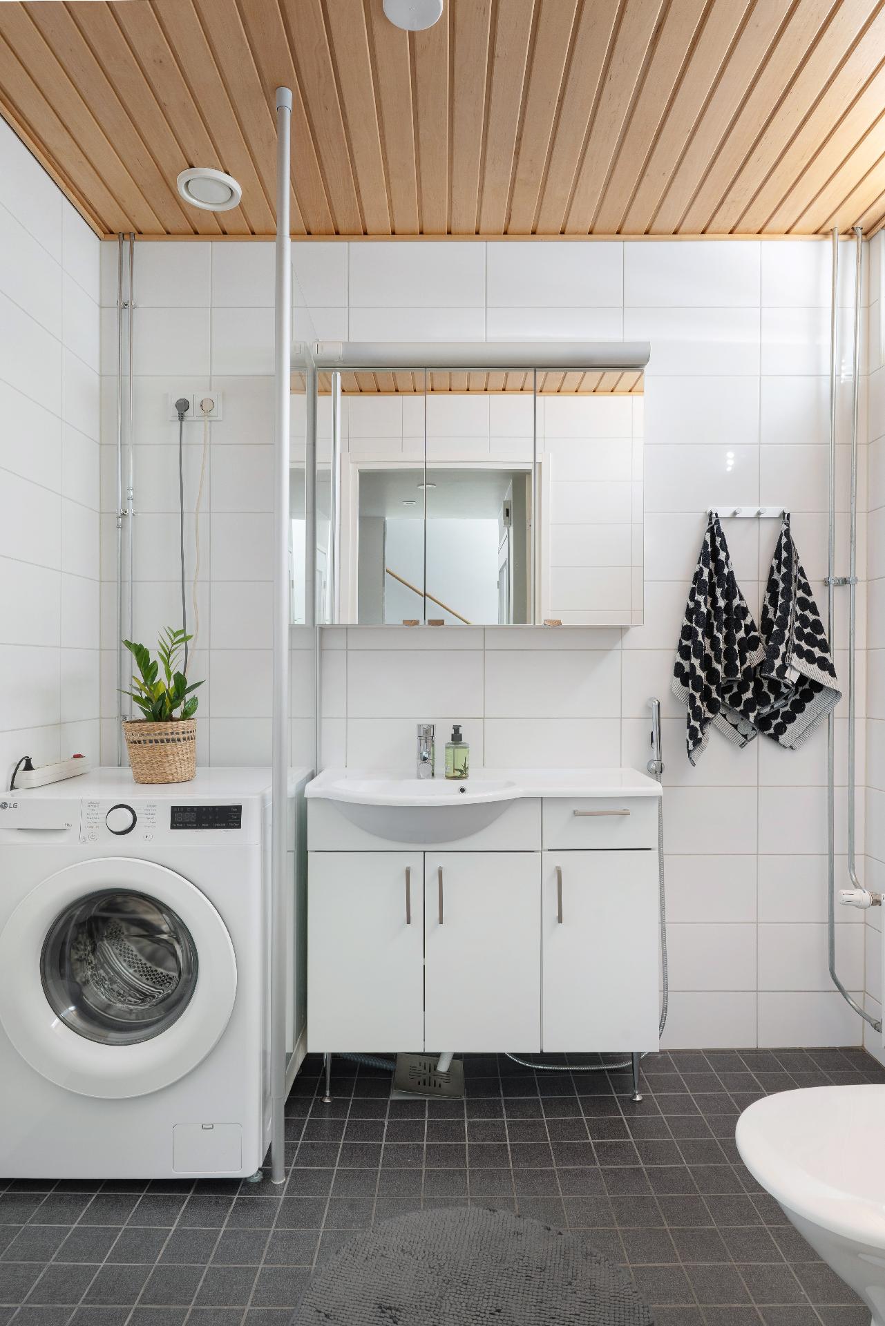 Adjutantinkatu 6, Leppävaara, Espoo