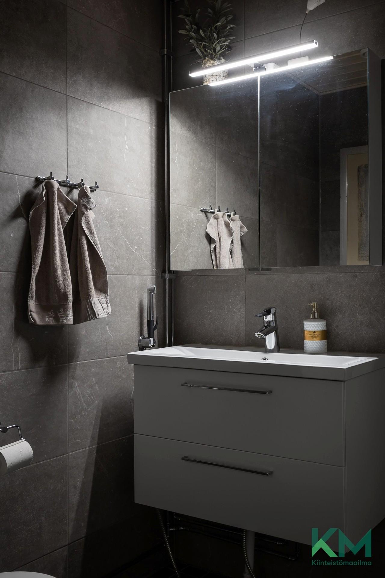 Kullaantie 3, Pirkkala