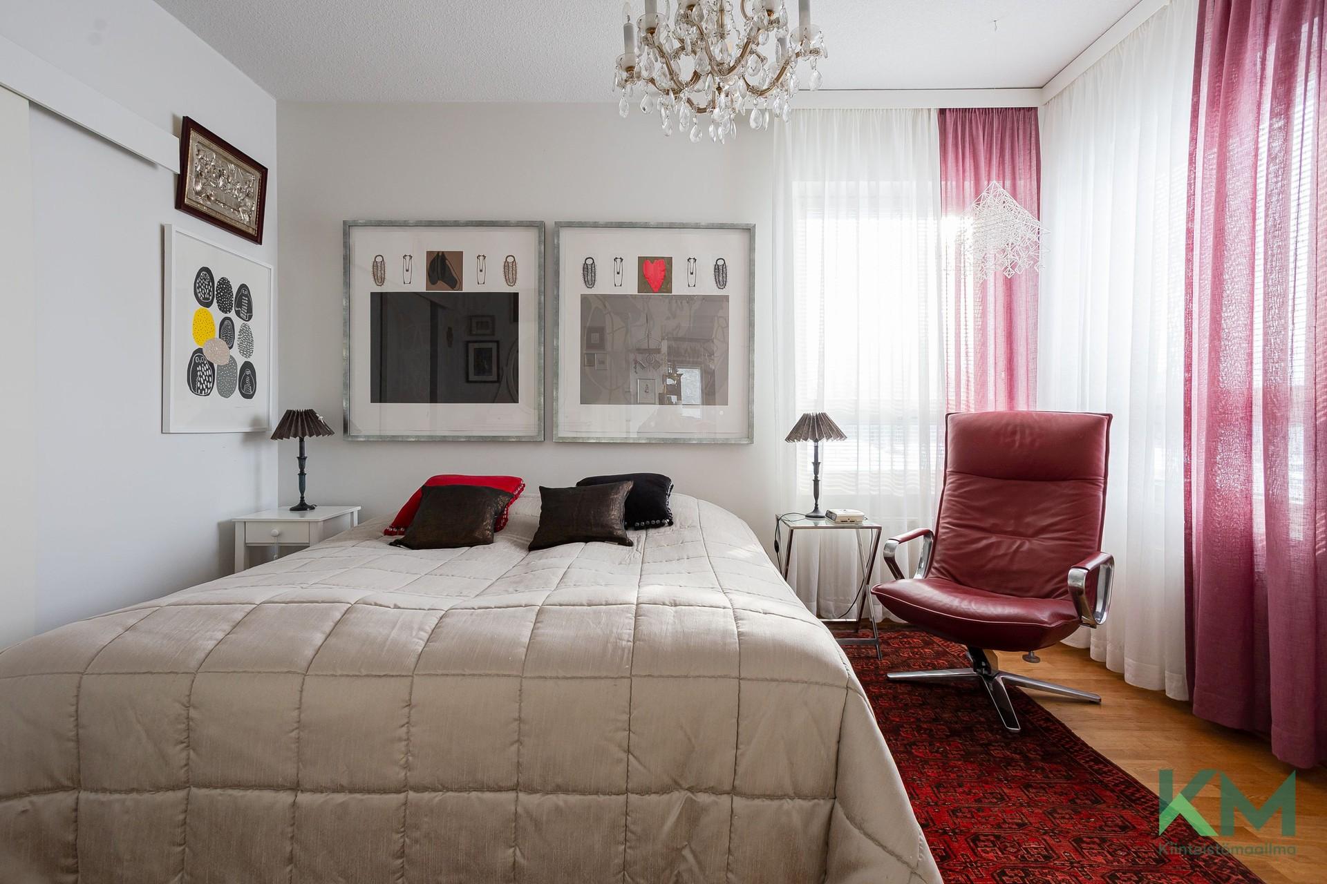 Kullaantie 3, Pirkkala