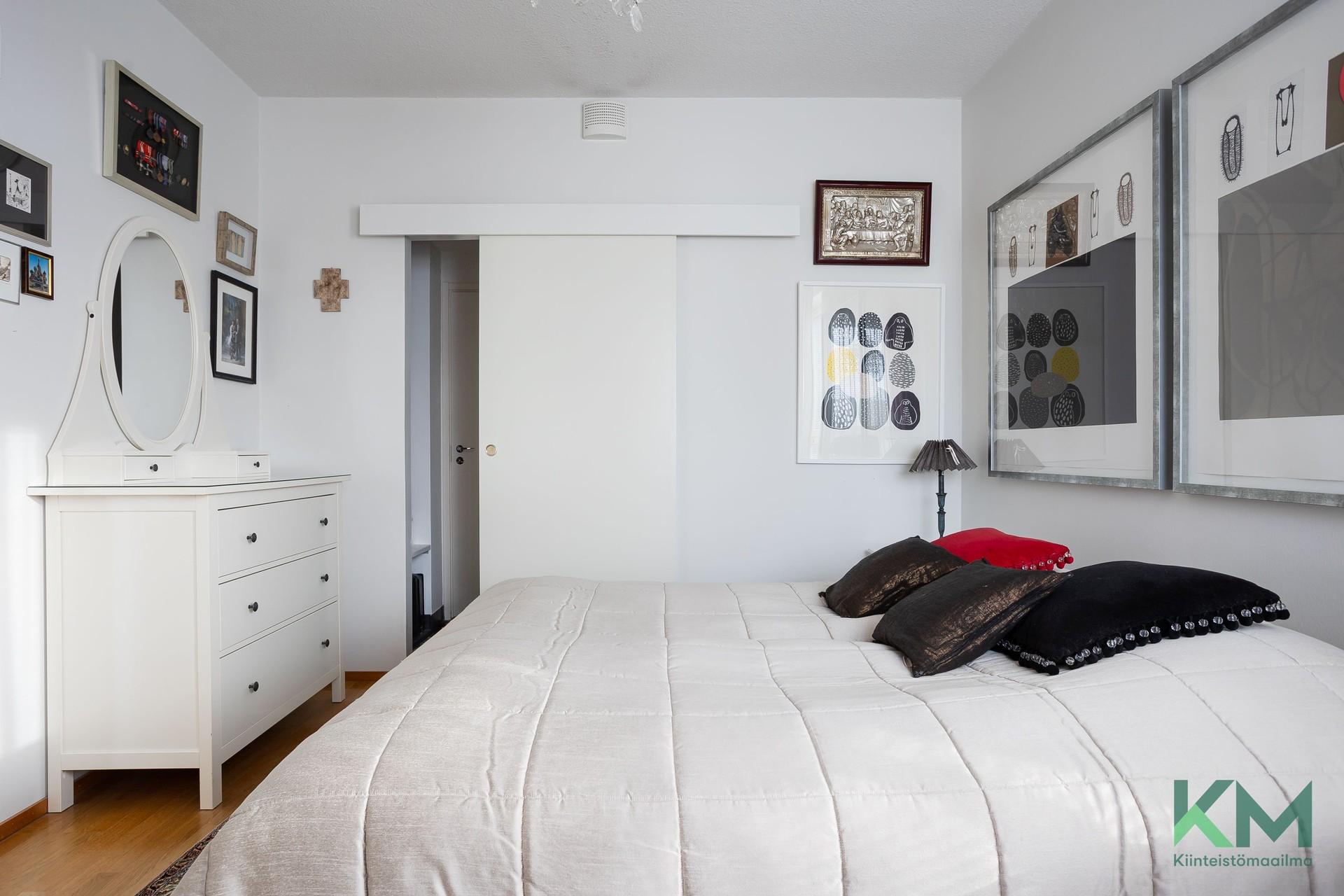 Kullaantie 3, Pirkkala