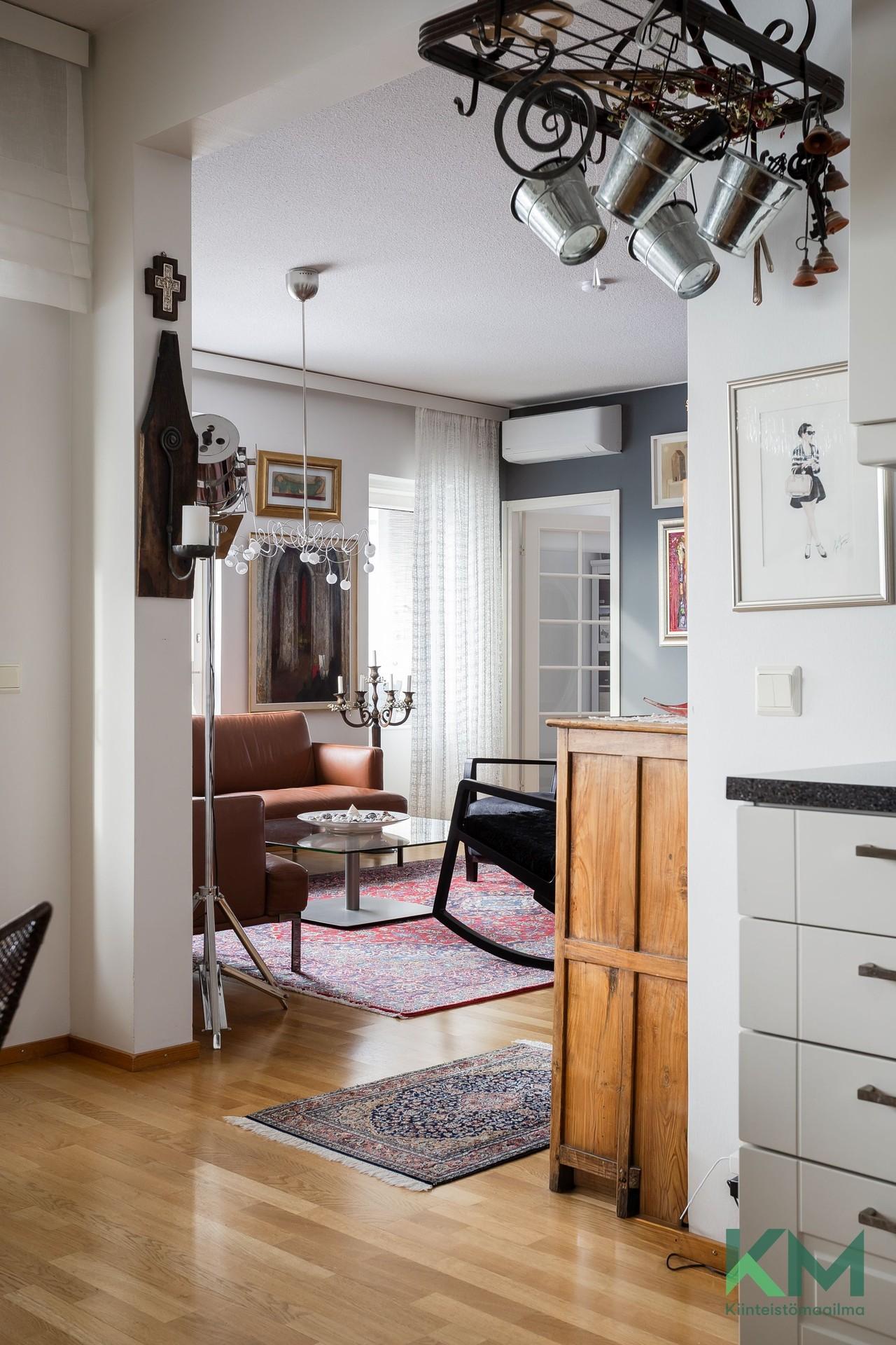 Kullaantie 3, Pirkkala