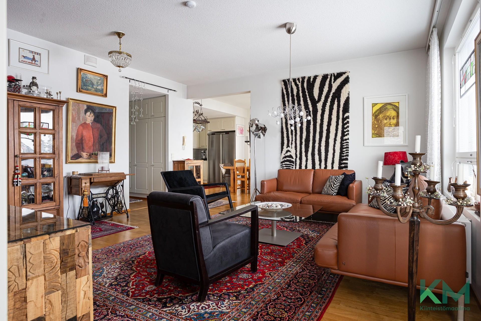 Kullaantie 3, Pirkkala