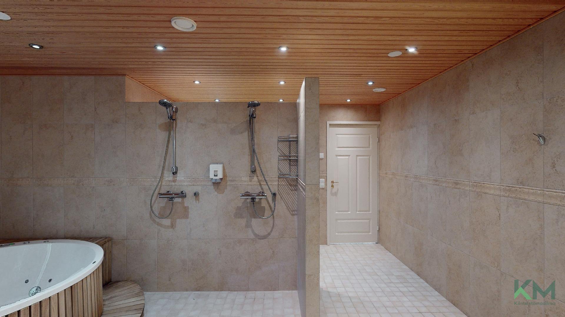 Pesuhuone, kuin kylpylä