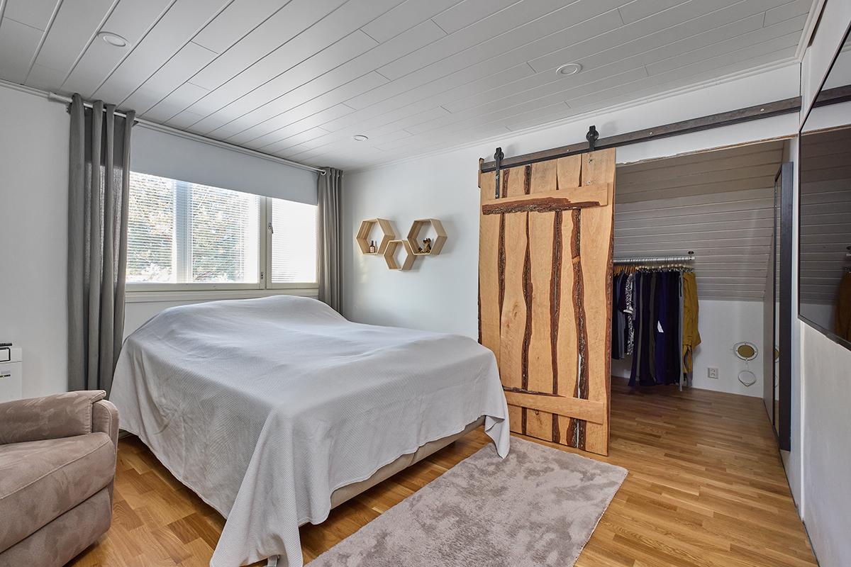 Neitsytlinnankatu 3, Keskilohja, Lohja