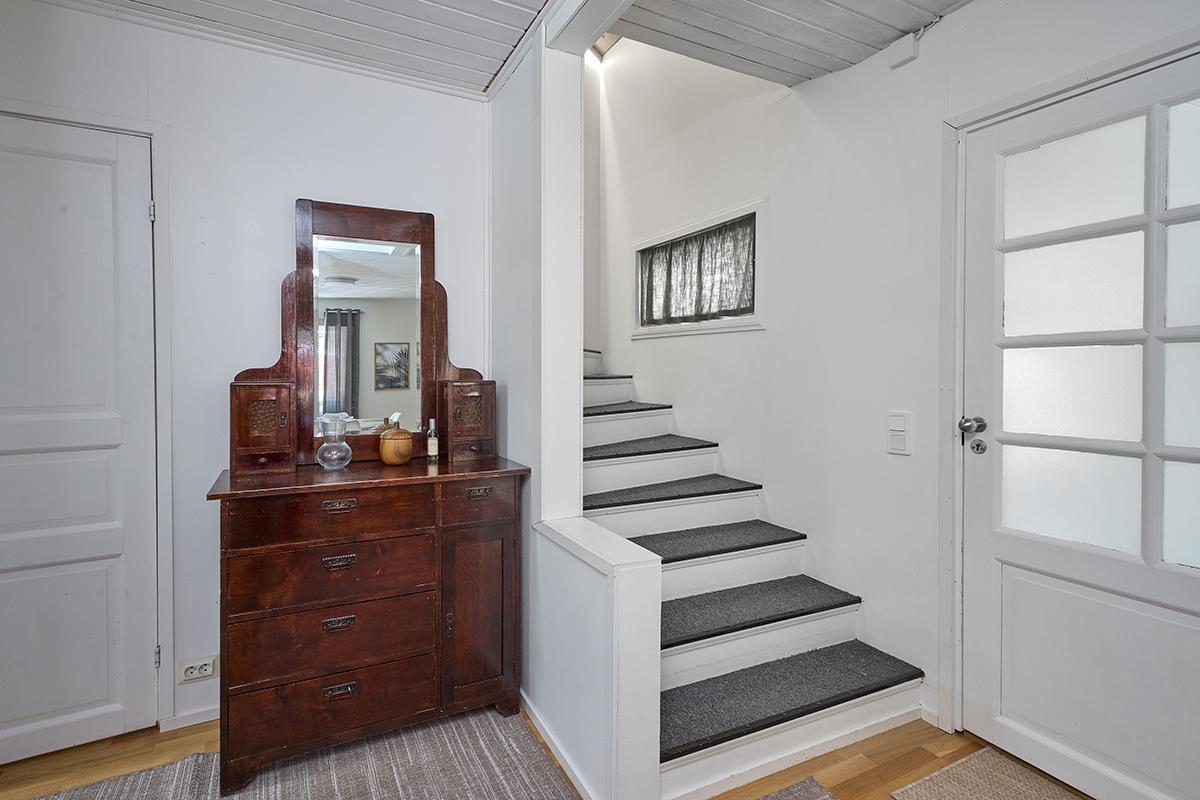 Neitsytlinnankatu 3, Keskilohja, Lohja