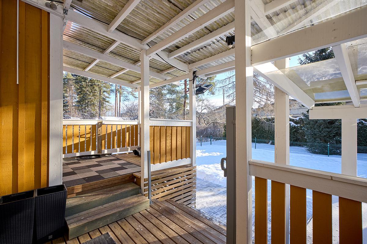 Neitsytlinnankatu 3, Keskilohja, Lohja