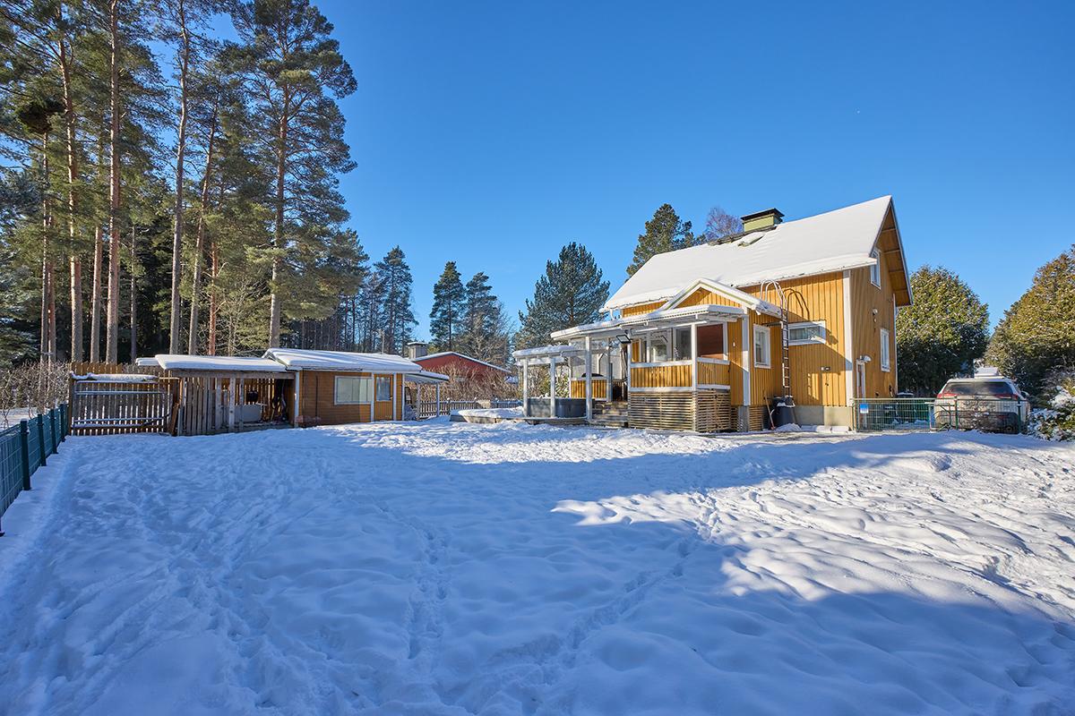 Neitsytlinnankatu 3, Keskilohja, Lohja