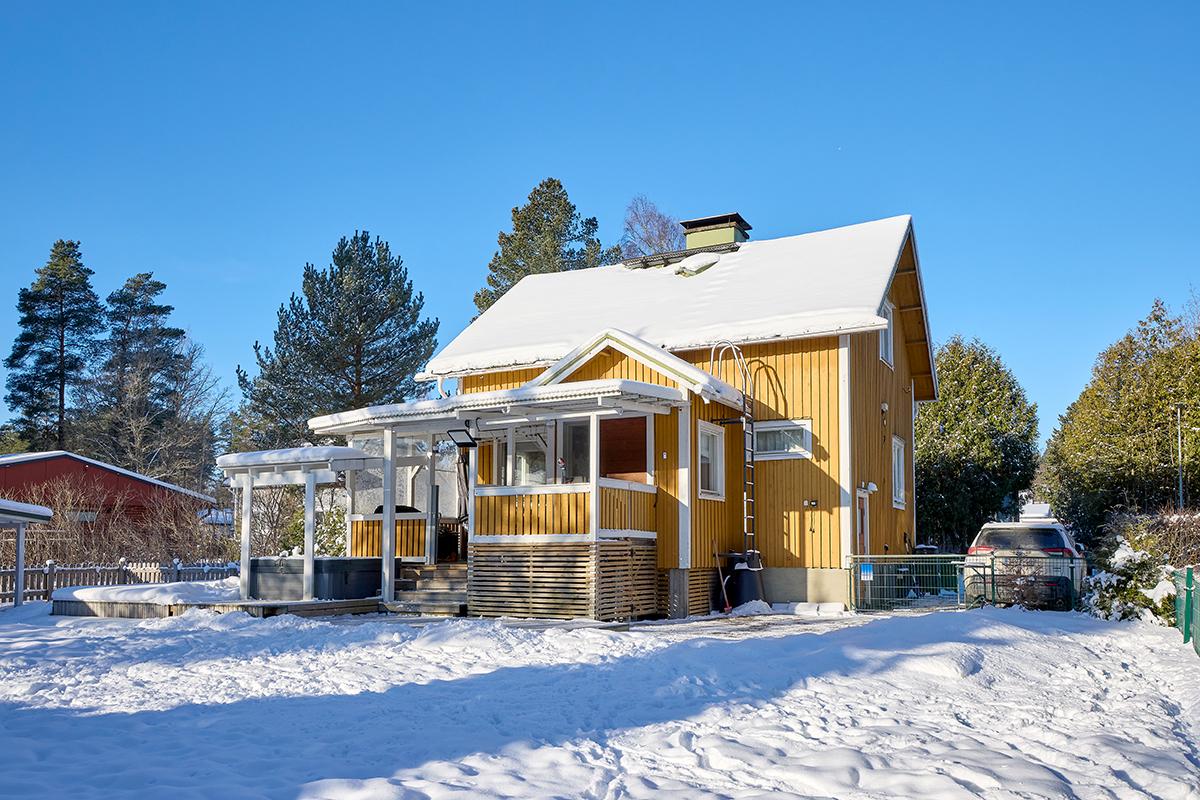 Neitsytlinnankatu 3, Keskilohja, Lohja