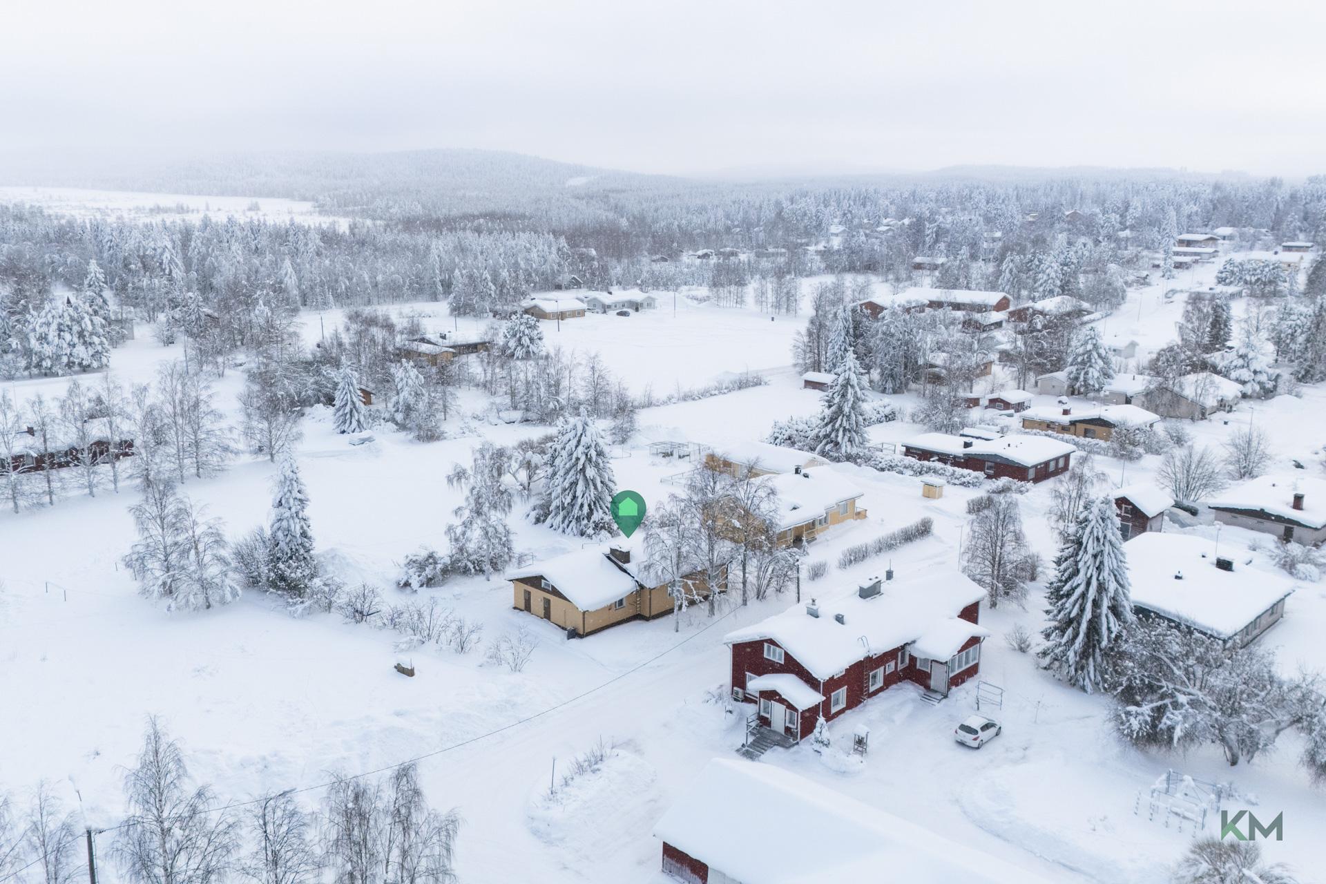 Lypsytie 12, Pello, Pello