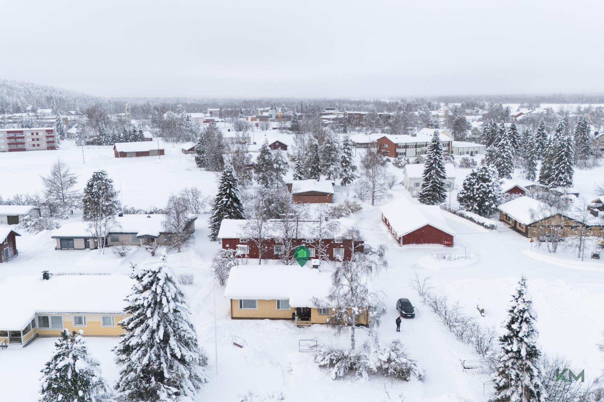 Lypsytie 12, Pello, Pello