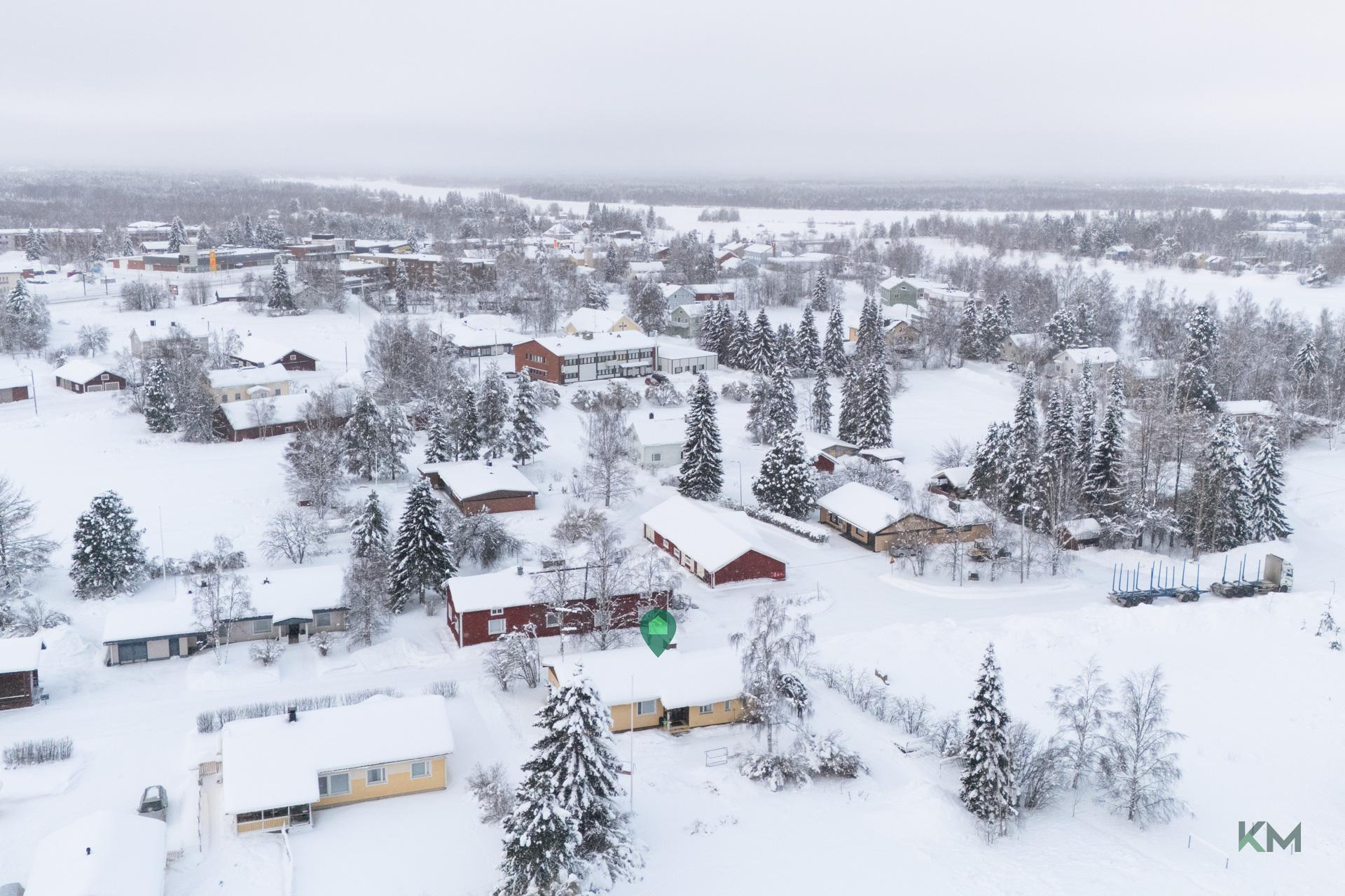 Lypsytie 12, Pello, Pello