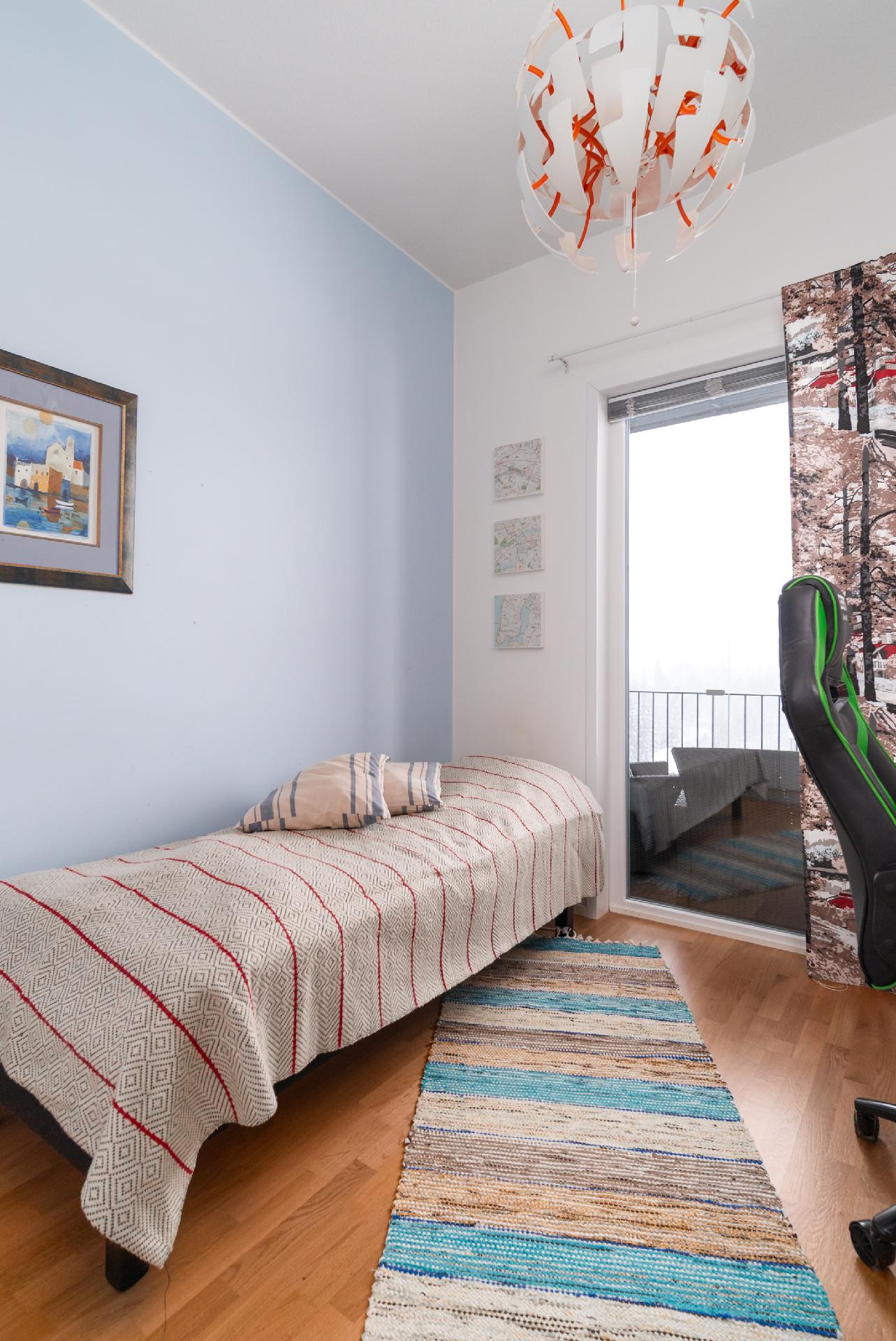 Yläkerran makuuhuone