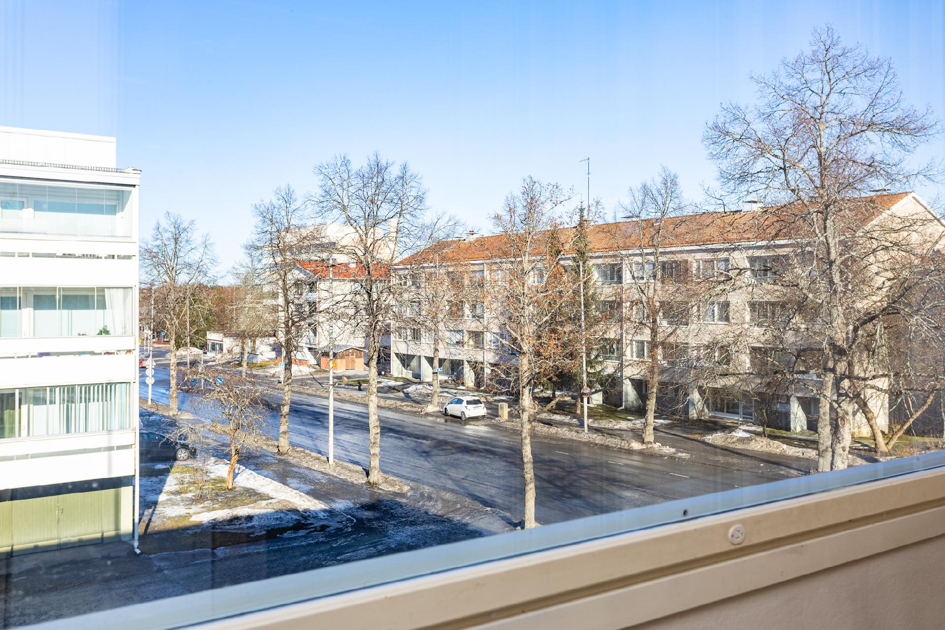 Näkymä makuuhuoneesta