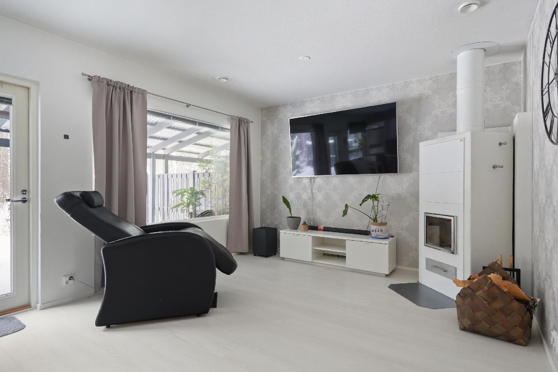 Linnustajanpolku 5, Riihimäki