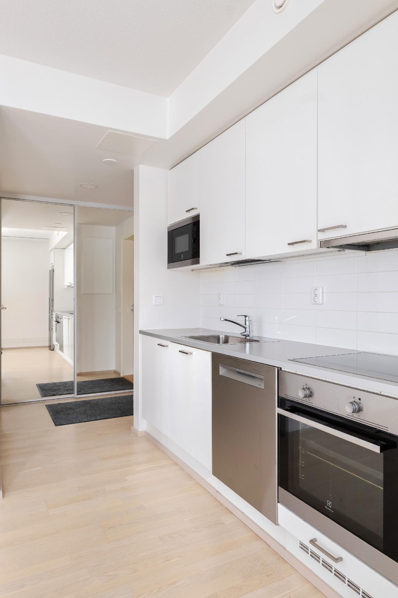 Bredanportti 5, Kauniainen, Kauniainen