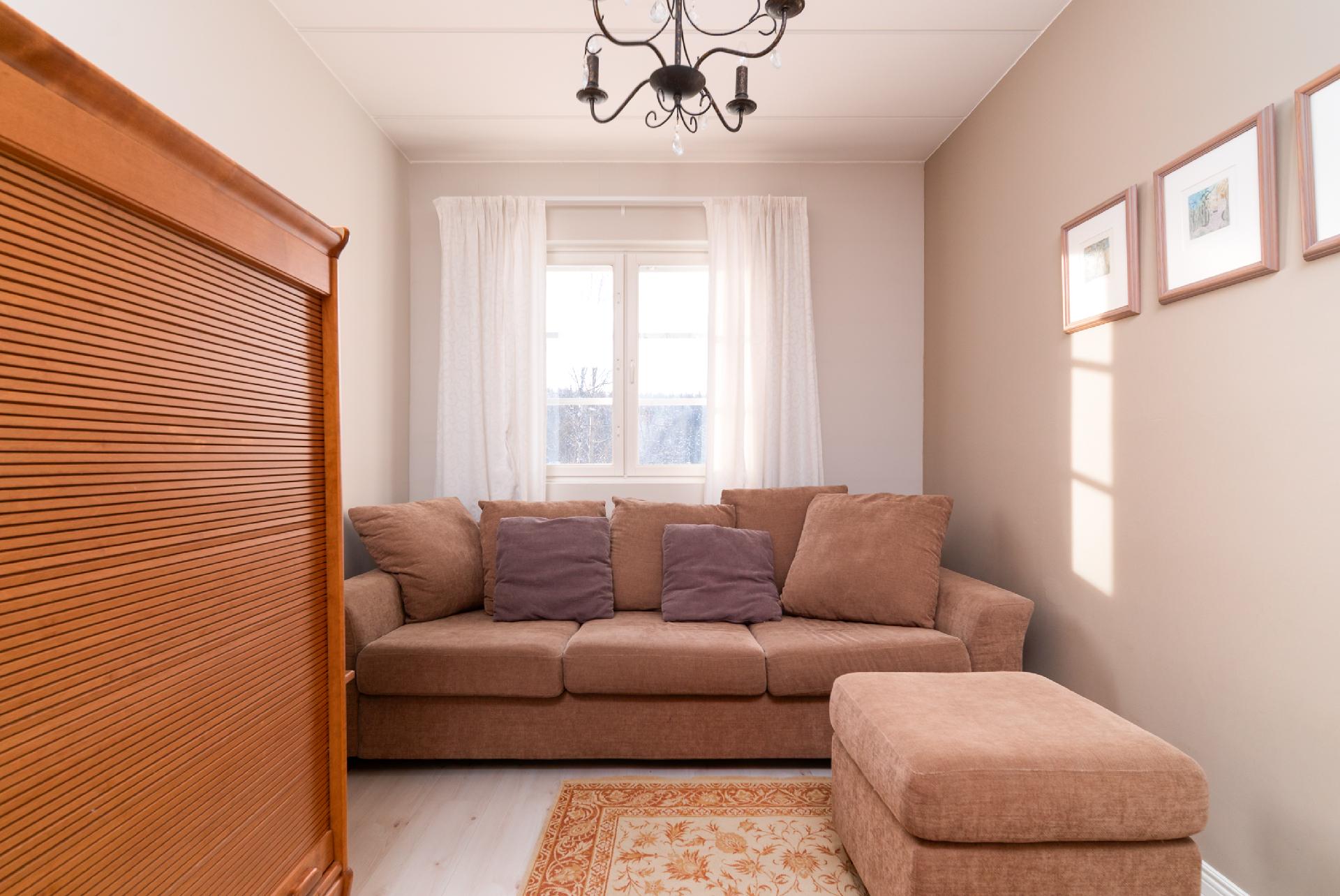 Yläkerran makuuhuone