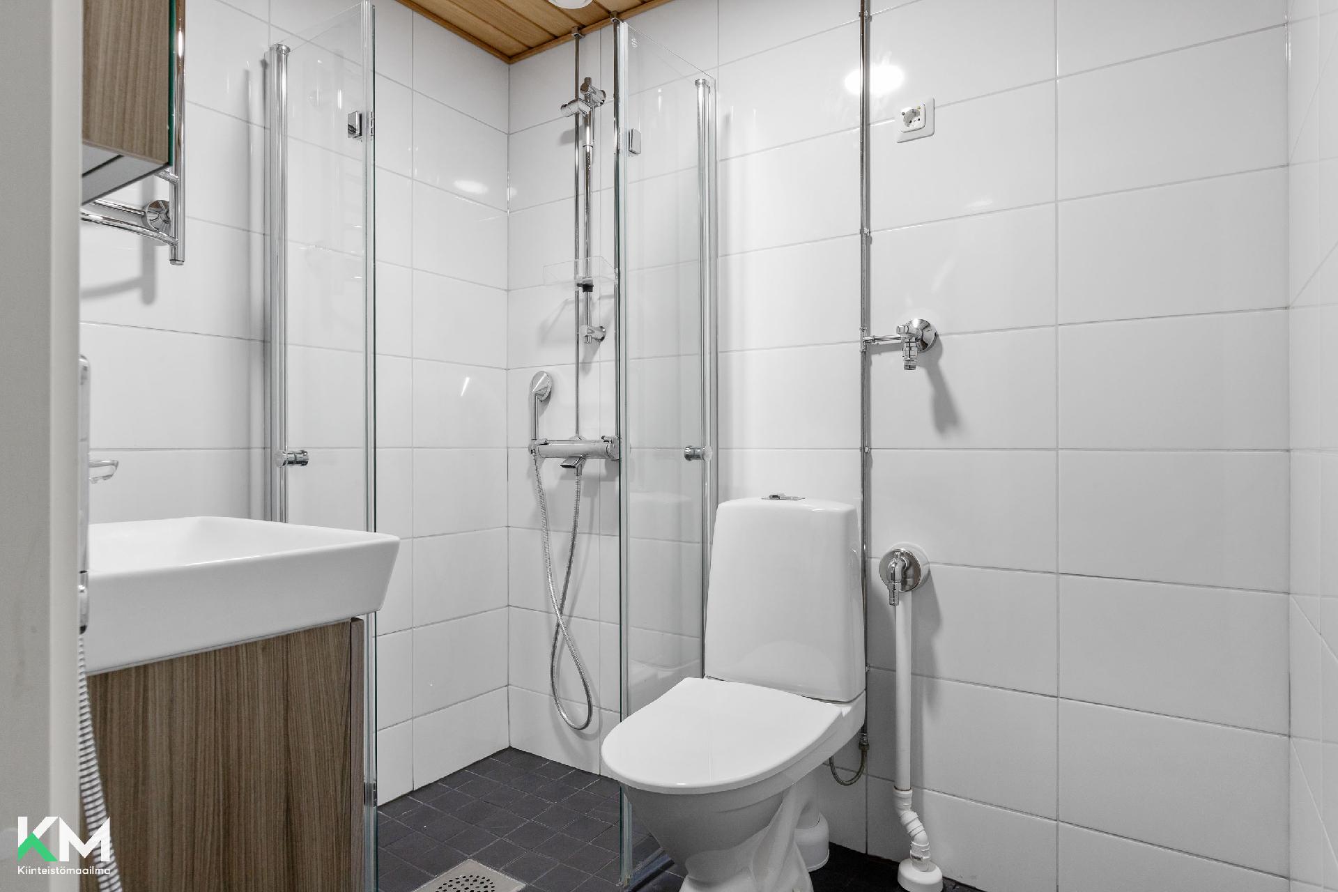 Vaahterakatu 1-3, Saksala, Lahti