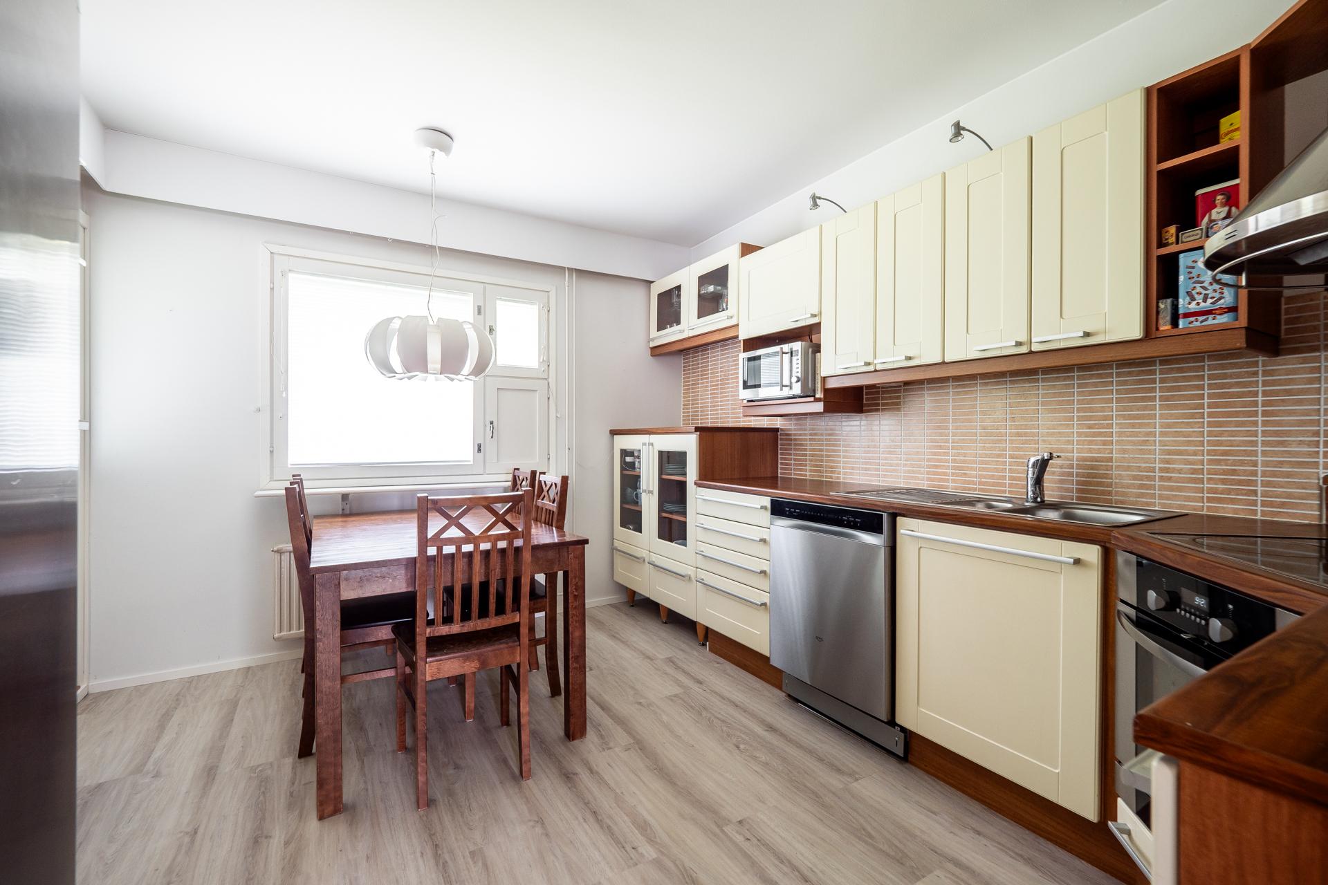 Satulavyöntie 6, Ahvenoja, Oulu