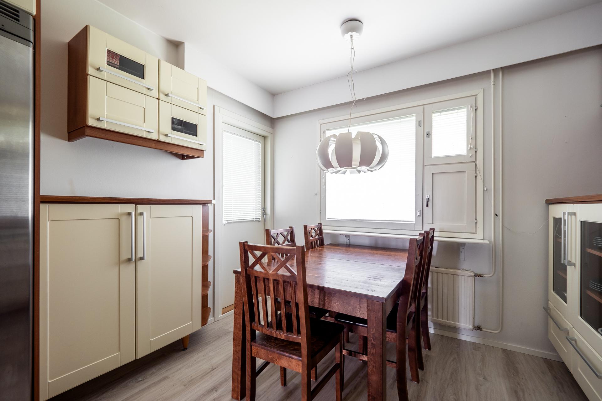 Satulavyöntie 6, Ahvenoja, Oulu