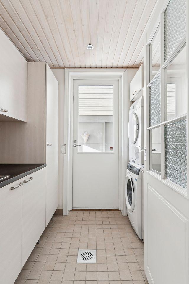 Lasinpuhaltajantie 1, Suutarila, Helsinki