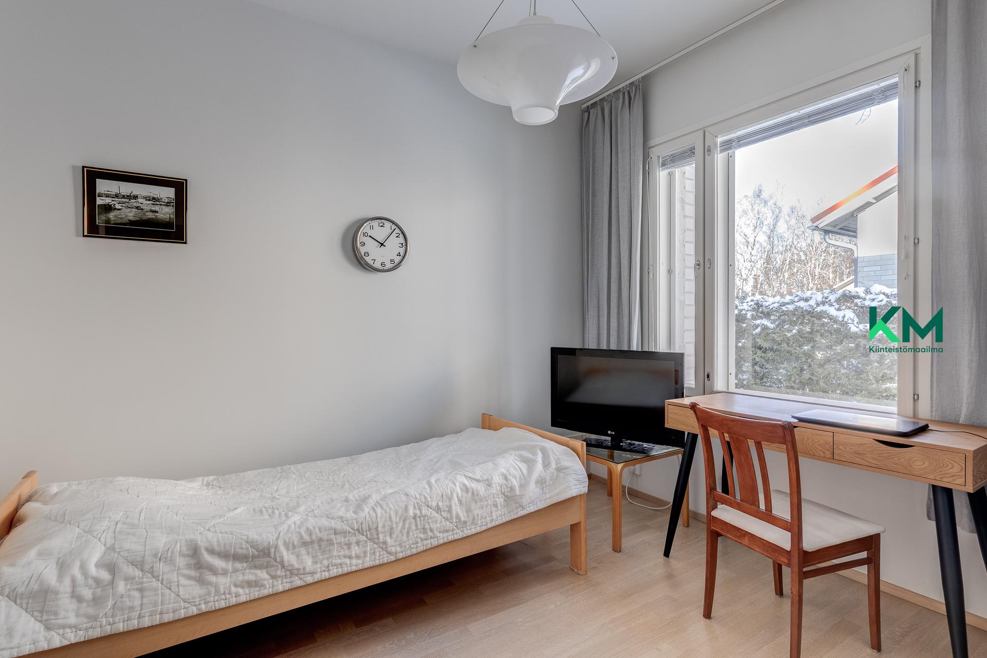 Sysimiehenpolku 12, Paloheinä, Helsinki