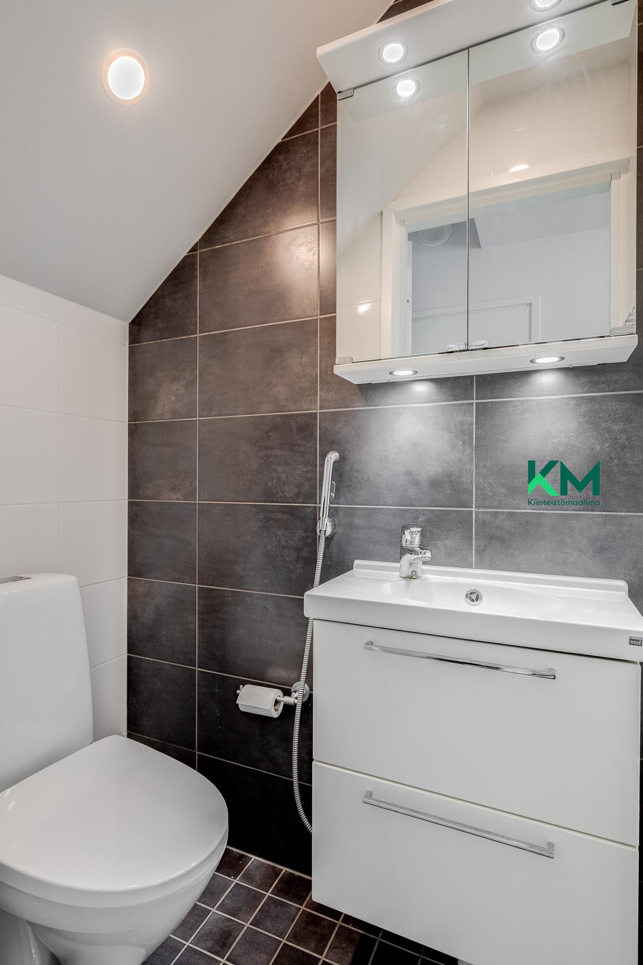 Sysimiehenpolku 12, Paloheinä, Helsinki