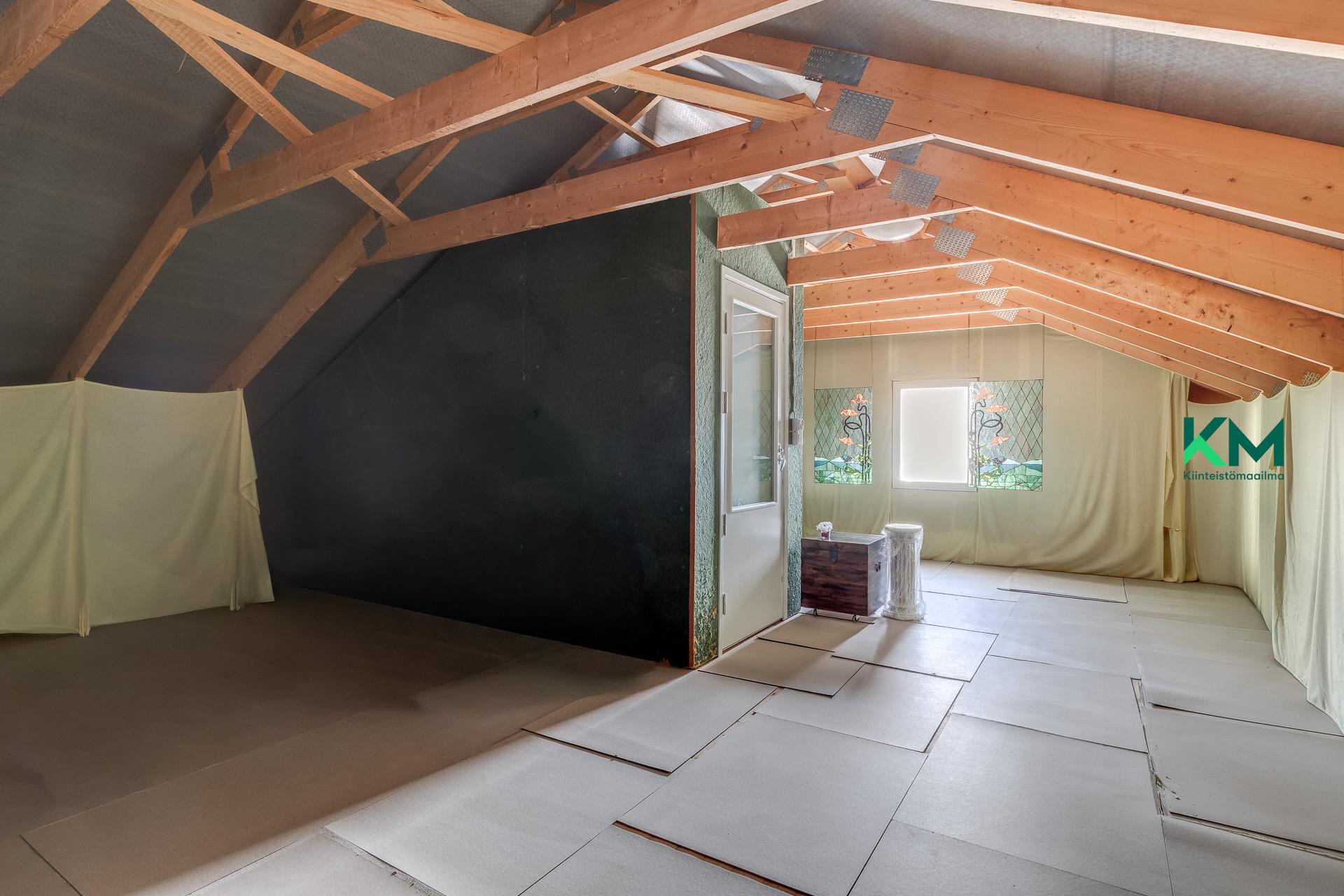 Sysimiehenpolku 12, Paloheinä, Helsinki