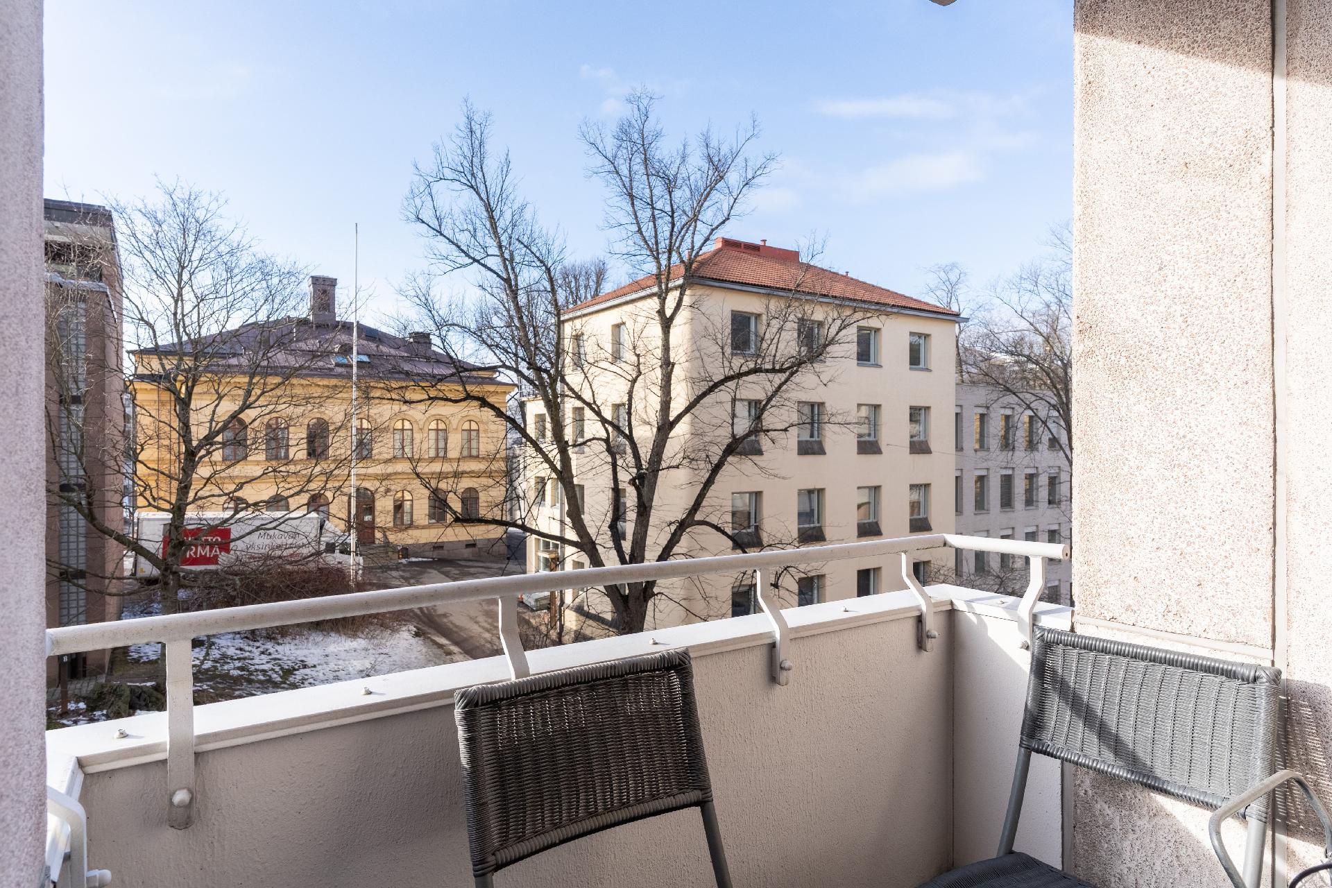 Näkymä parvekkeelta.