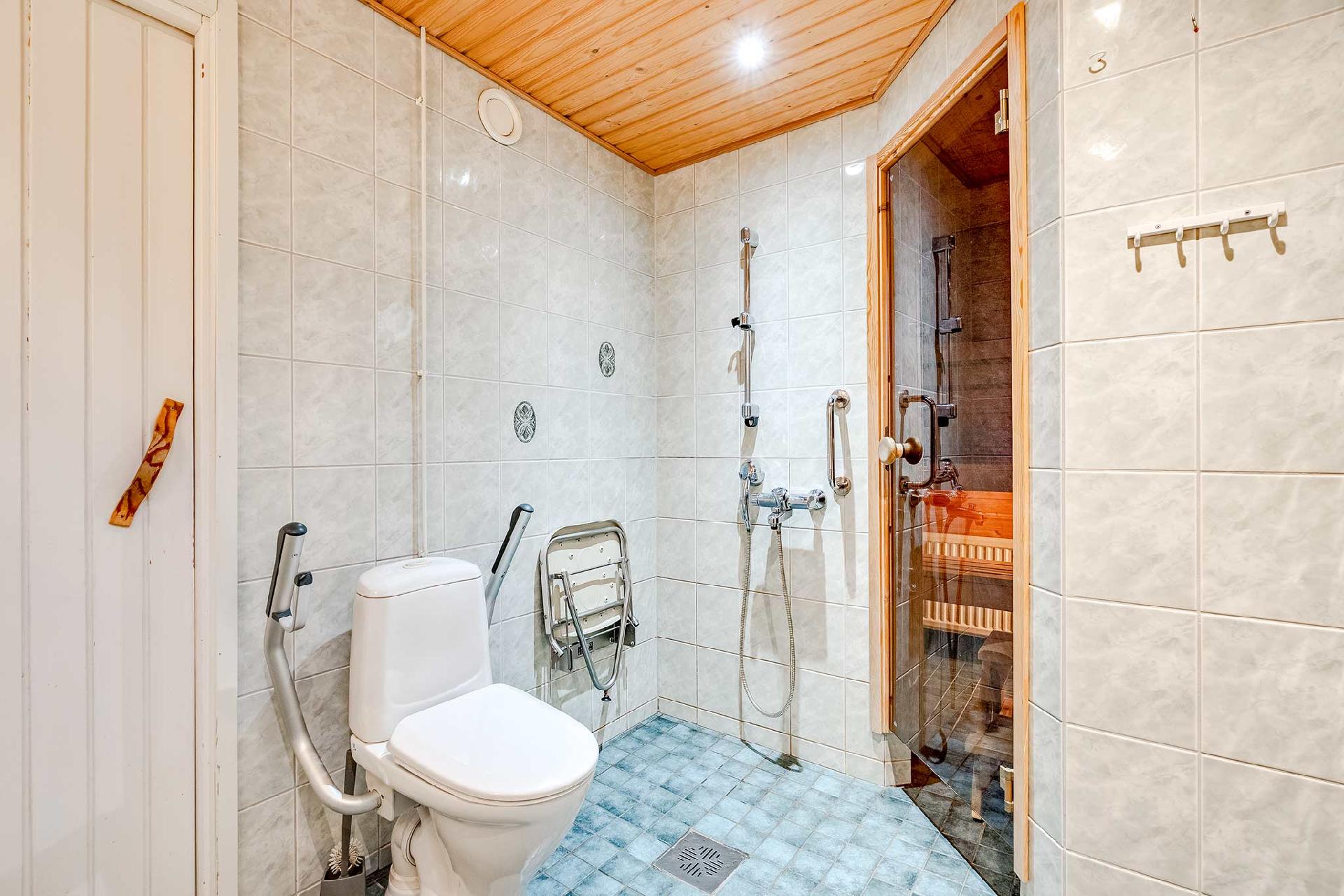 Ikämiestenkatu 22, Lukonmäki, Tampere