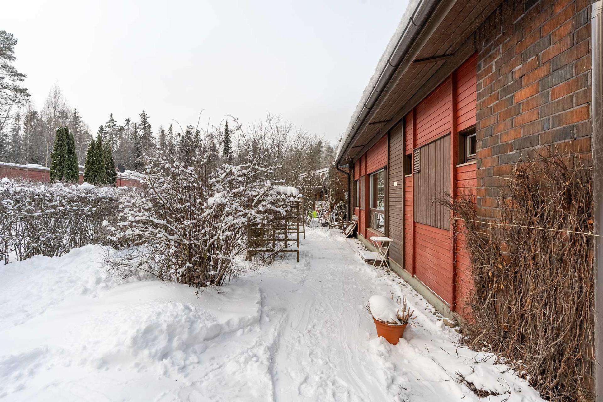 Ikämiestenkatu 22, Lukonmäki, Tampere