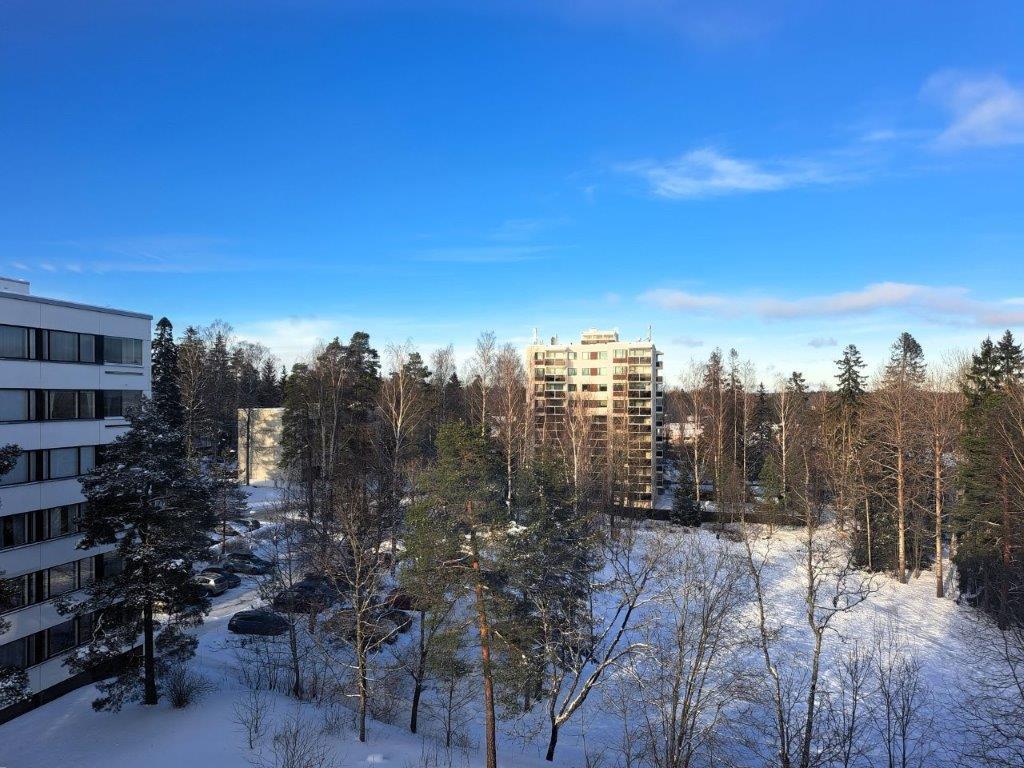 näkymät keittiöstä pohjoisen suuntaan